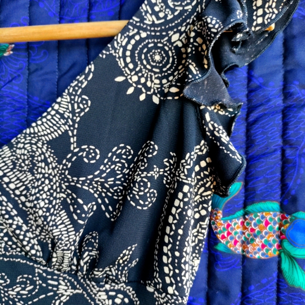 Dress - Picture 4 of 6